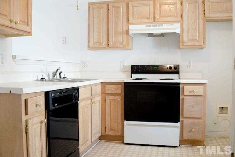 9 Cheltenham Way Clayton, NC 27520