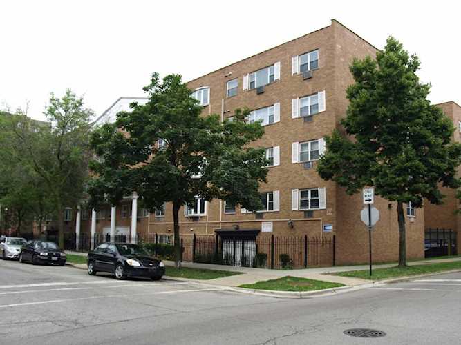 5920 N Kenmore Ave #223 Chicago, IL 60660