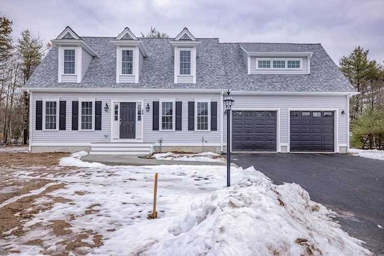 24 Lois Lane Taunton, MA 02780