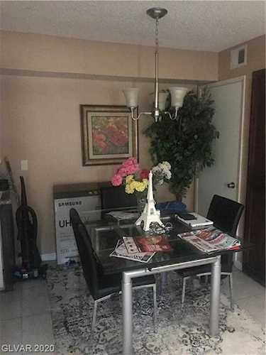 1701 Katie Ave #20 Las Vegas, NV 89119