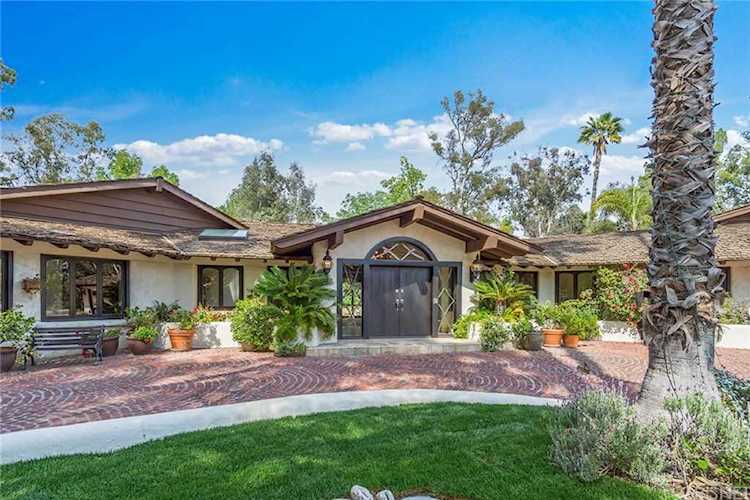 23847 Long Valley Road Hidden Hills, CA 91302