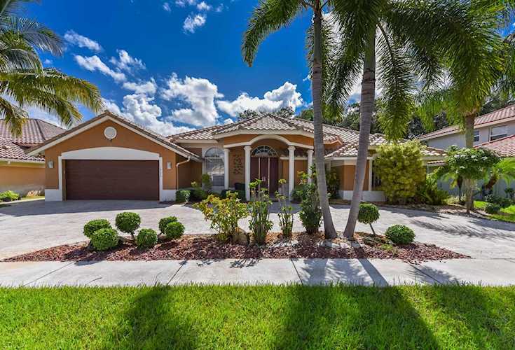 19249 Cloister Lake Lane Boca Raton, FL 33498