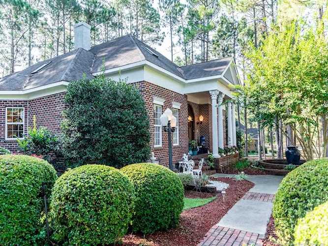 9 Augusta Dr Southern Pines, NC 28387