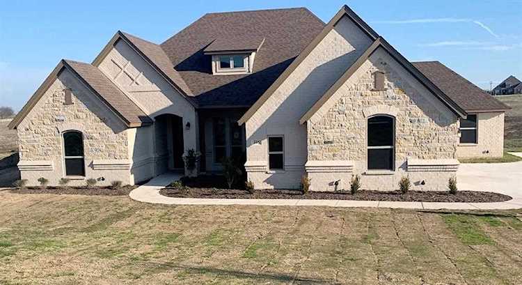 105 Gray Fox Court Godley, TX 76044