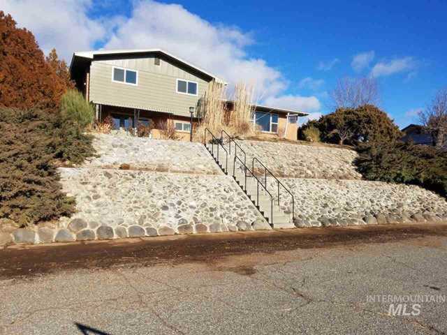 76 E 4th Ave Glenns Ferry, ID 83623