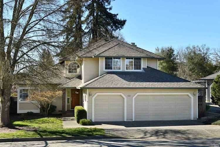 6524 Wayne Court Forestville, CA 95436 | MLS 21905715 Photo 1