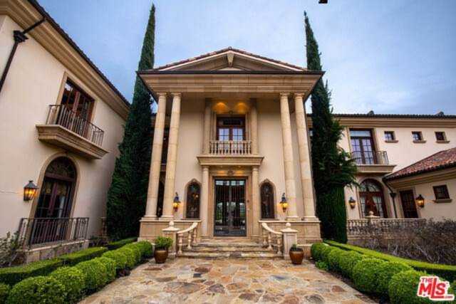 2374 Earls Court, Los Angeles, CA 90077 | RubyHome Photo 1