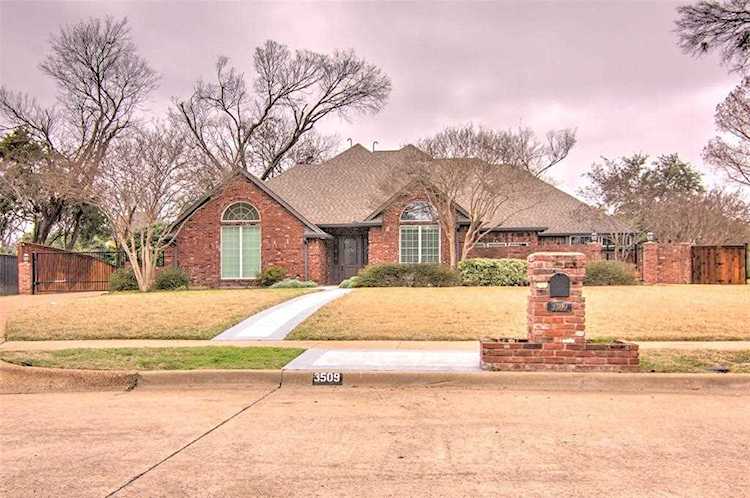 3509 Brookline Lane Farmers Branch, TX 75234