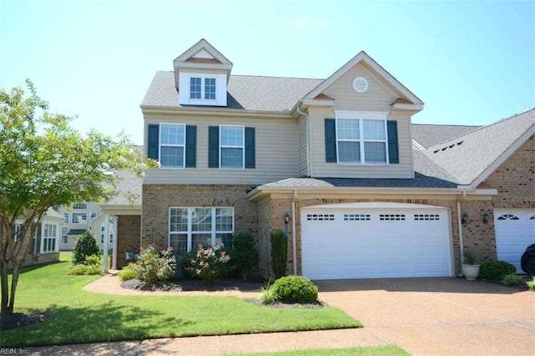 531 Dunning Ln Chesapeake, VA 23322