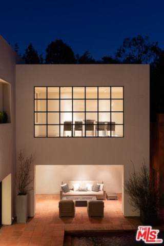 1150 Brooklawn Drive Los Angeles, CA 90077