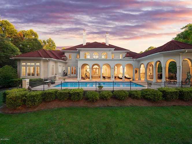 2017 Balmoral Place Wilmington, NC 28405