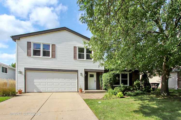 916 Thornton Ln Buffalo Grove, IL 60089