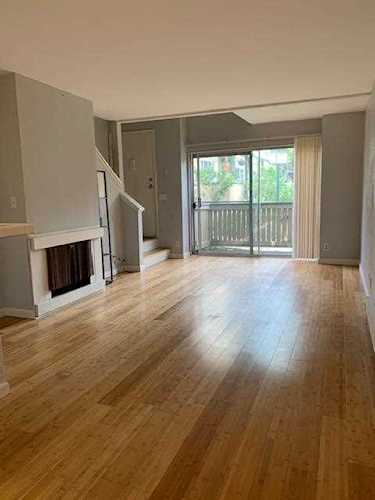 365 Half Moon Ln 10 Daly City, CA 94015
