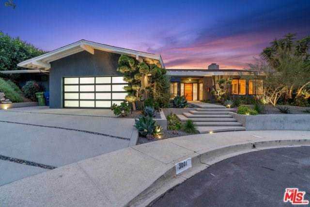 3001 Dona Nenita Place Studio City, CA 91604
