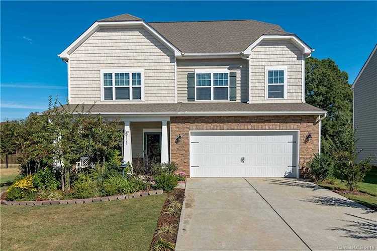 16120 Hammersmith Farm Dr Charlotte, NC 28273
