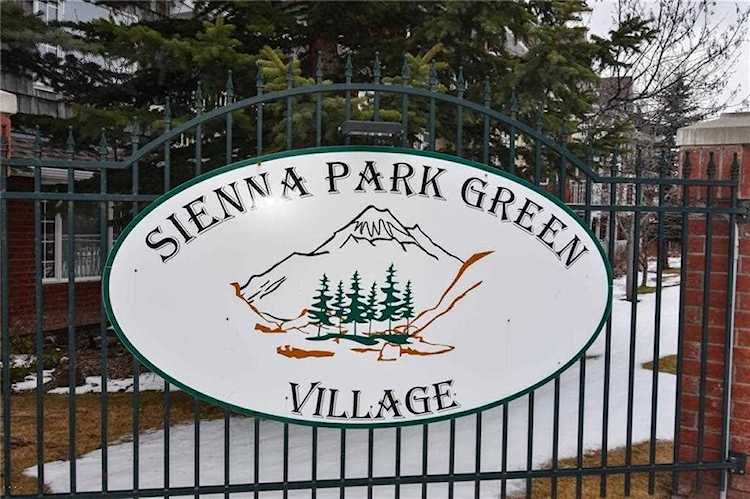 1213 Sienna Park Green SW Calgary, AB T3H 3N7