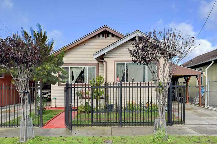 1721 70th Ave Oakland, CA 94621