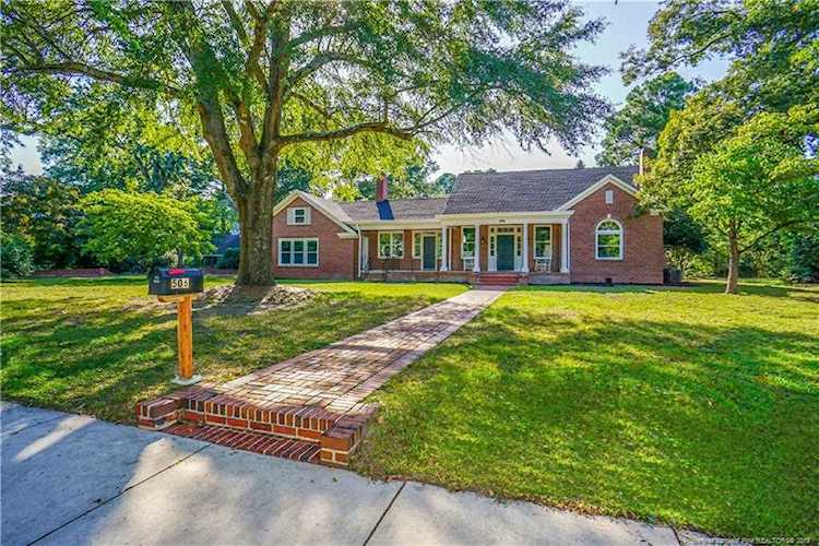 506 S Main St Red Springs, NC 28377