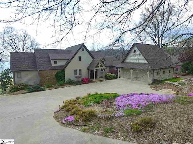 40 Moss Pink Way Landrum, SC 29356