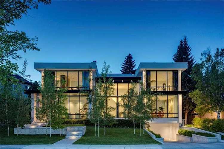 1116 Beverley Boulevard SW Calgary, AB T2P 2C5