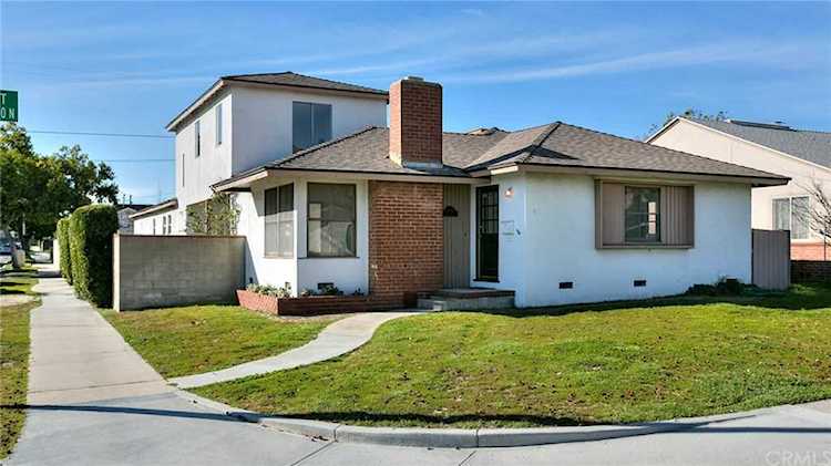 2601 N Brighton Street Burbank, CA 91504