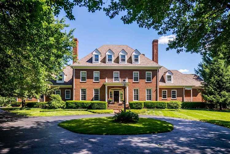 1125 Bridlewood Lane Lexington, KY 40515