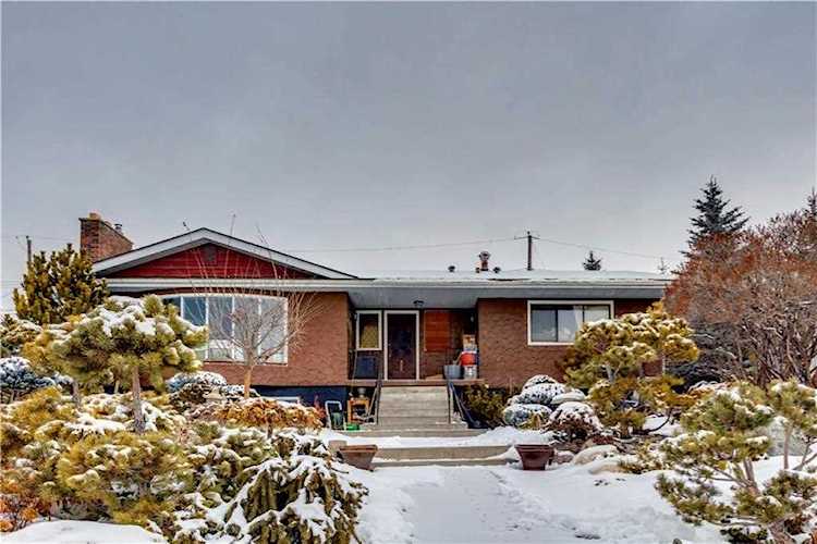 1024 Drury Avenue NE Calgary, AB T2E 0M2