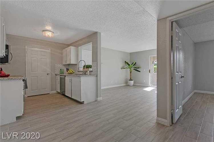 220 Mission Newport Ln #107 Las Vegas, NV 89107