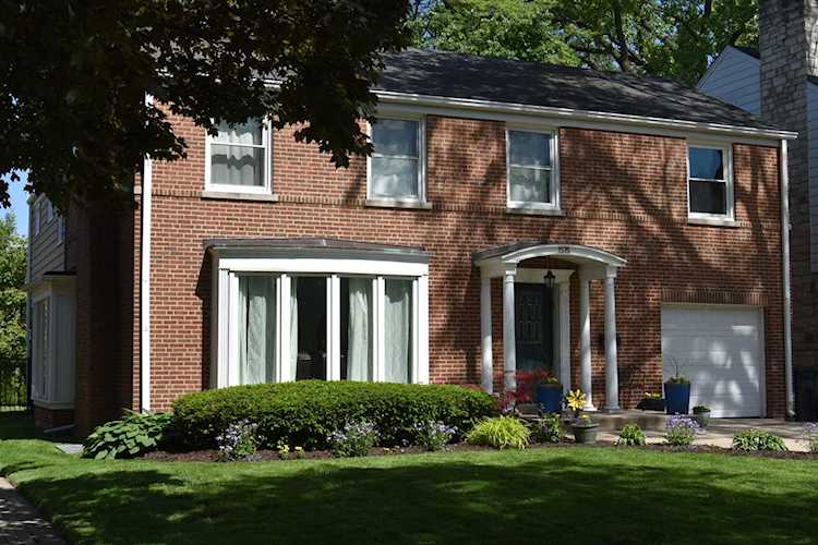 1515 Monroe Ave River Forest, IL 60305