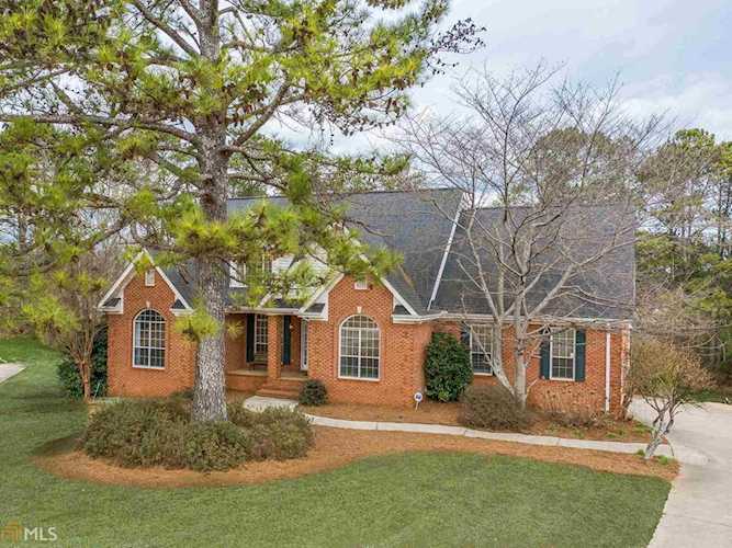 1126 Sutton Dr Mcdonough, GA 30252 | MLS 8731970 Photo 1
