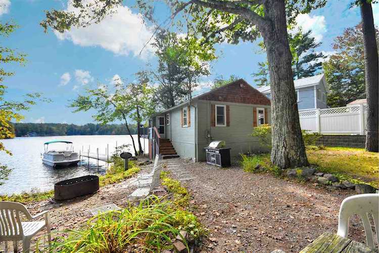 42 Dale Rd Meredith, NH 03253