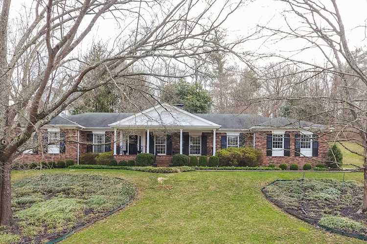 71 Indian Hills Trail Louisville, KY 40207
