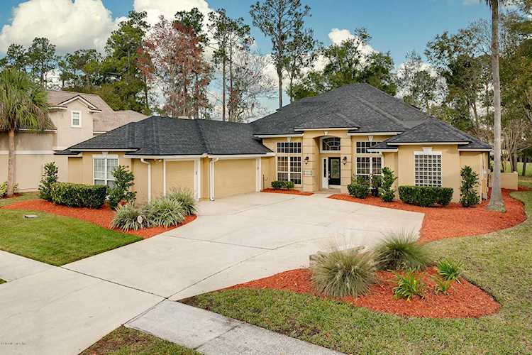 2360 Stoney Glen Dr Fleming Island, FL 32003