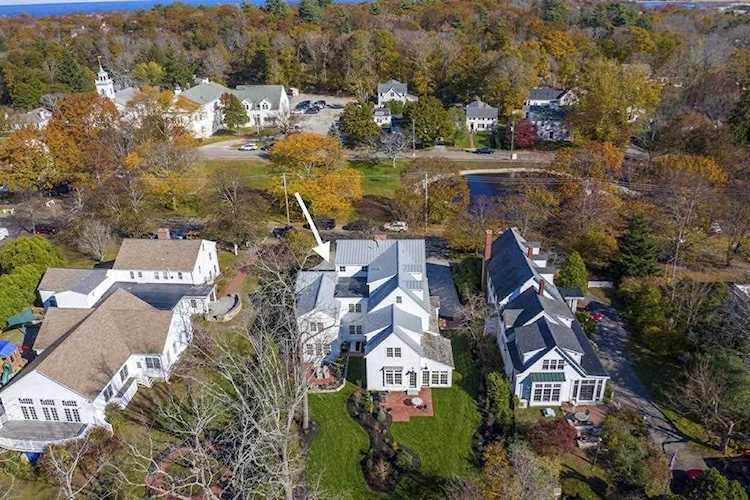 15 N Main St #15 Cohasset, MA 02025