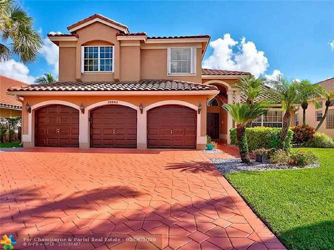 19665 Black Olive Ln Boca Raton, FL 33498