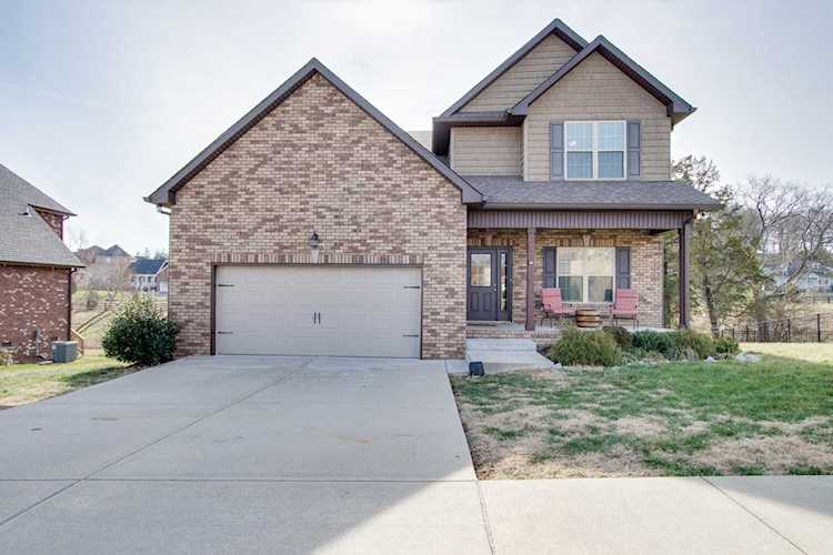 206 Hickory Pointe Dr Lebanon, TN 37087