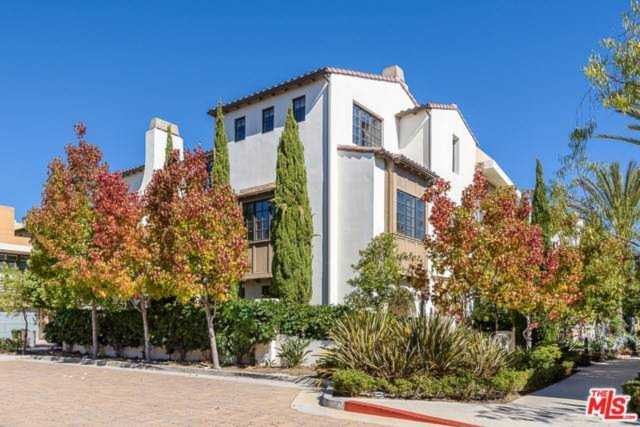 13076 West North Icon Circle Playa Vista, CA 90094