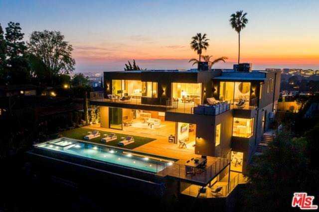 1030 Somera Road Los Angeles, CA 90077