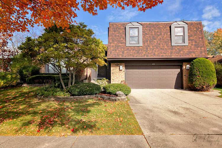 631 Cobblestone Ln Buffalo Grove, IL 60089