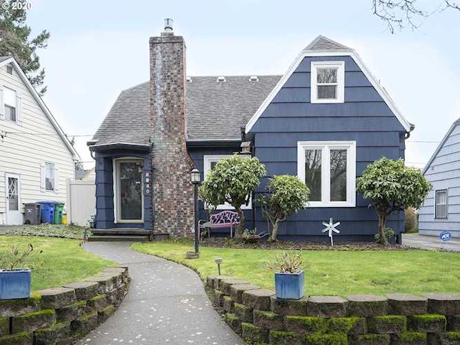 6860 NE Alameda St Portland, OR 97213