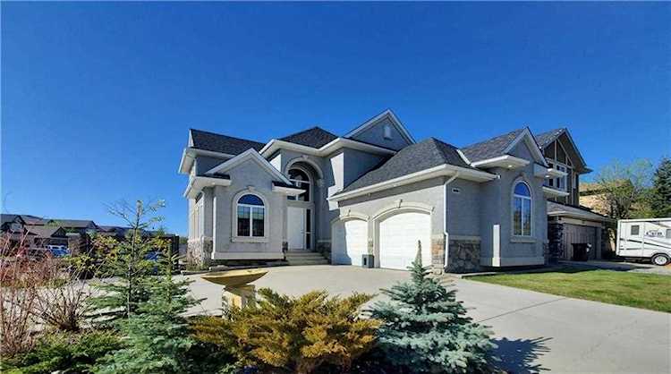 161 Panatella Crescent NW Calgary, AB T3K 0H4