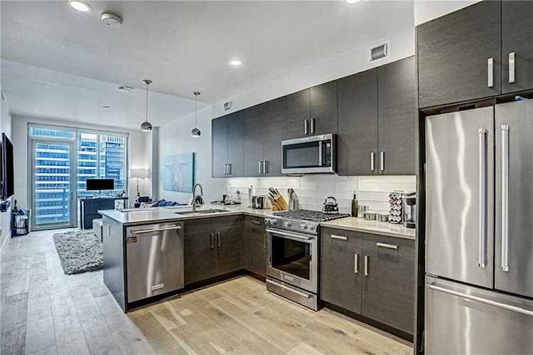222 West Ave #2611 Austin, TX 78701