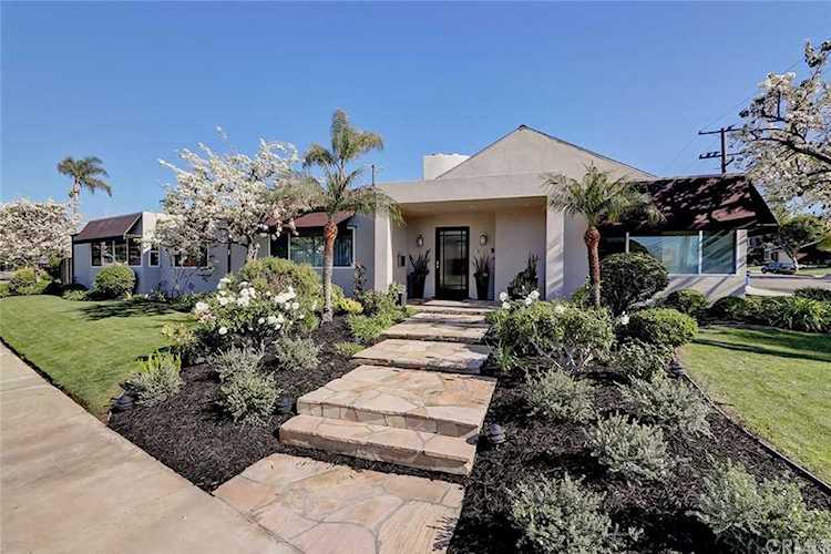 6138 S Le Doux Road Ladera Heights, CA 90056