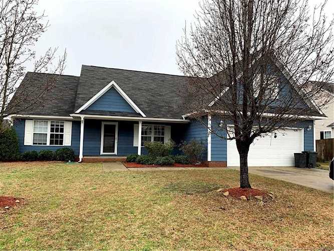 3012 Dalmation Dr Hope Mills, NC 28348
