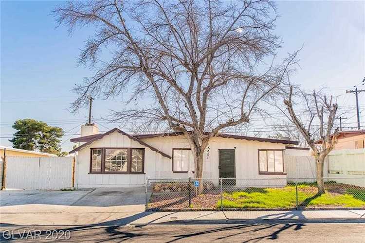 5001 Apawana Ln Las Vegas, NV 89108