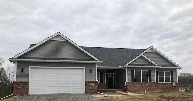 5608 Point Pelee Ct Hamburg Twp, MI 48189
