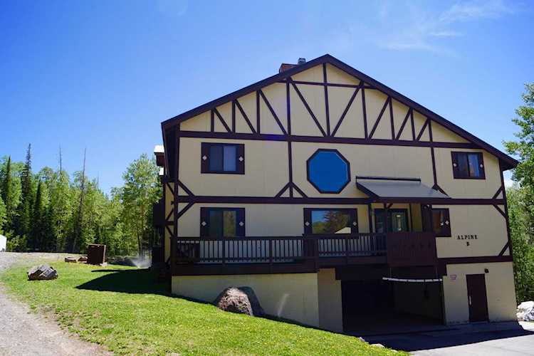 102 S Alpine Brian Head, UT 84719