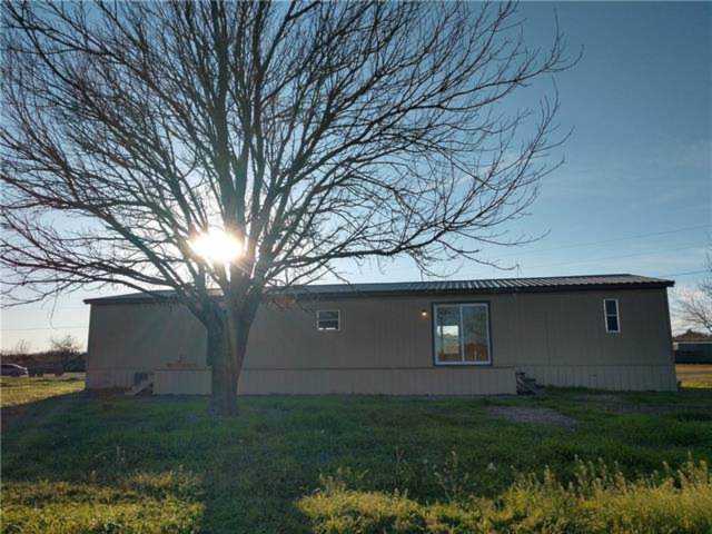 1069 Country Folks Ln Buda, TX 78610