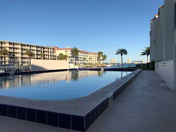 125 Shore Court #206 B North Palm Beach, FL 33408