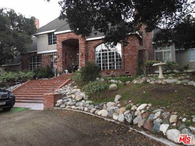 27920 Graceton Drive Canyon Country, CA 91387